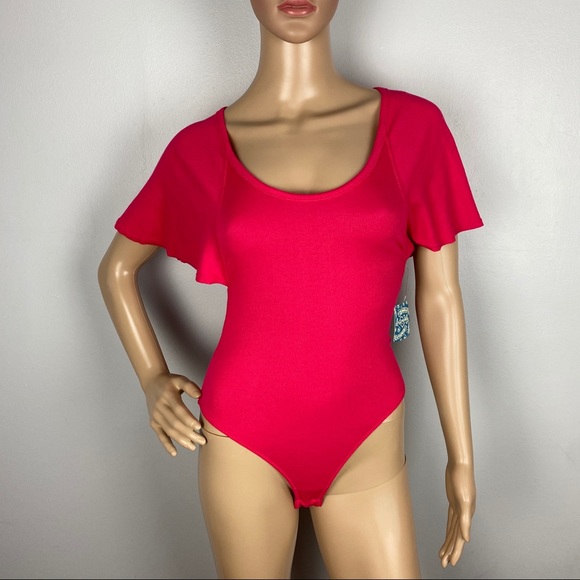 NEW FREE PEOPLE RIBBED FLUTTER SLEEVE BODYSUIT - Picture 2 of 9